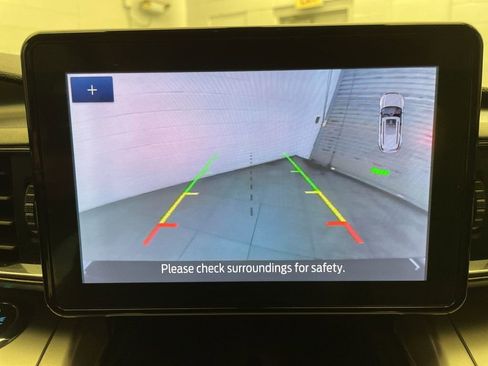 Used 2021 Ford Explorer XLT w/ Equipment Group 202A image 16