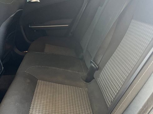 Used 2019 Dodge Charger R/T w/ Blacktop Package image 9