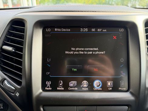 Used 2016 Jeep Cherokee Limited AWD/4WD image 39