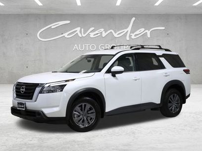 New 2025 Nissan Pathfinder SV