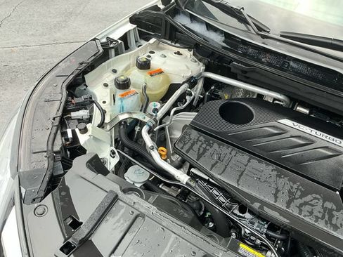 Used 2025 Nissan Rogue SV FWD image 18