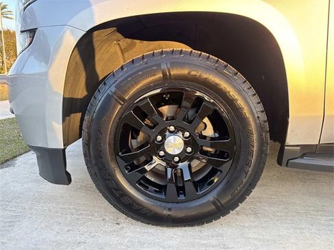Used 2019 Chevrolet Tahoe LT image 4