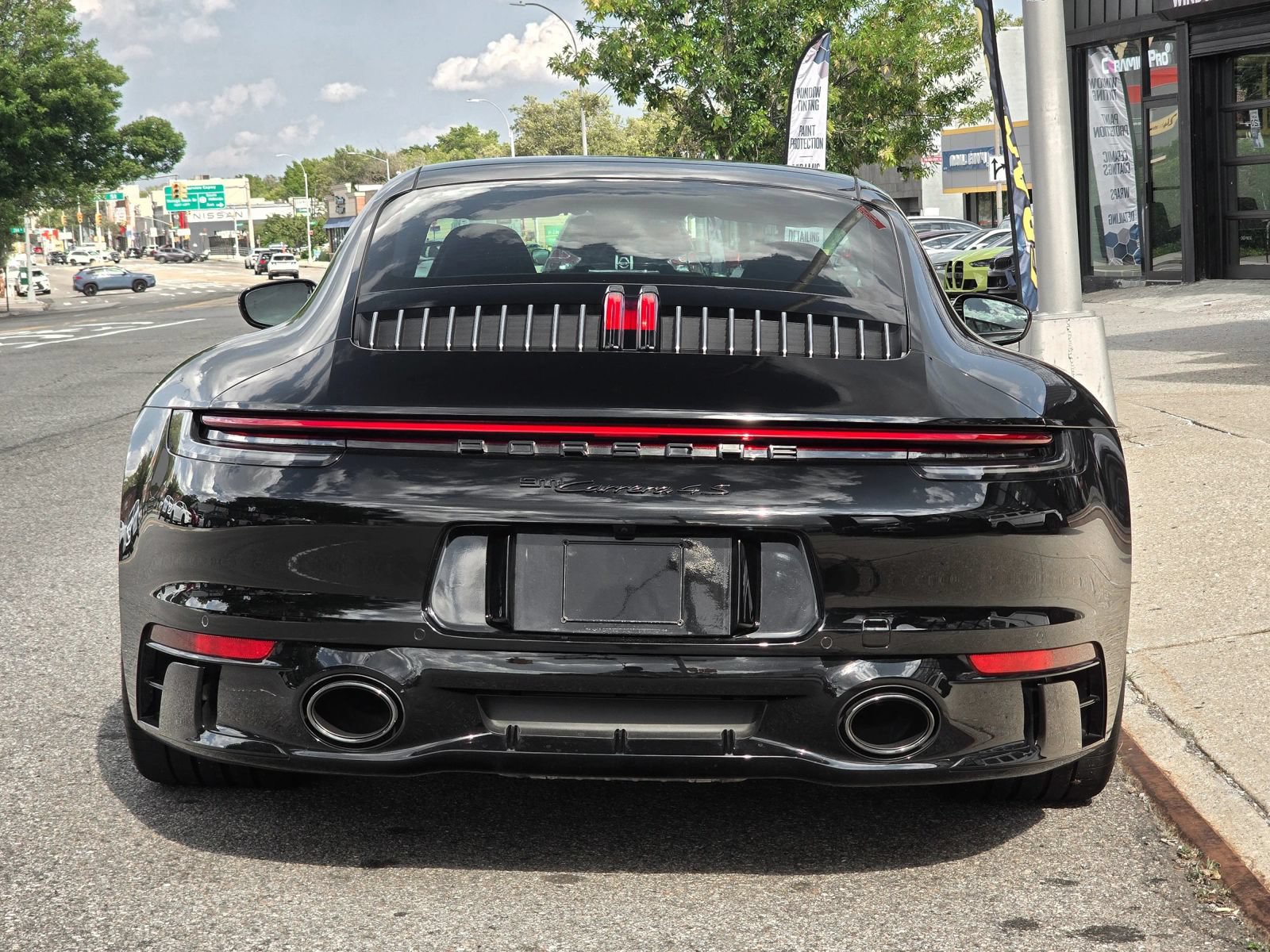 Used 2022 Porsche 911 Carrera 4S AWD/4WD image 10