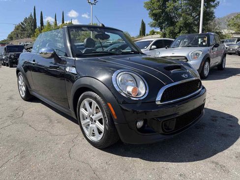 Used 2013 MINI Cooper S FWD image 1
