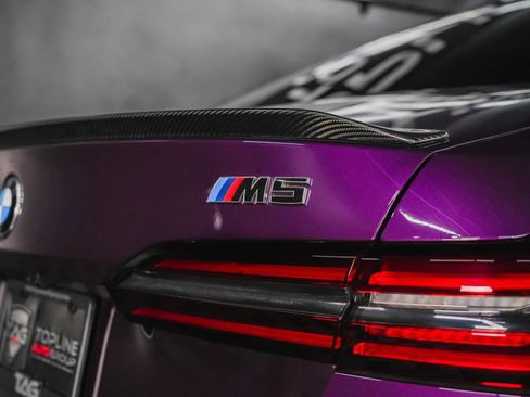 Used 2026 BMW M5 w/ Carbon Package image 26