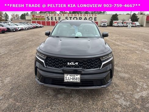 Used 2022 Kia Sorento S image 2