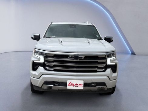 Used 2023 Chevrolet Silverado 1500 High Country w/ Technology Package AWD/4WD image 8