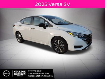 New 2025 Nissan Versa SV w/ Trunk Package