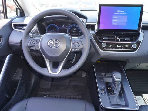 Certified 2026 Toyota Corolla Cross XLE FWD image 11
