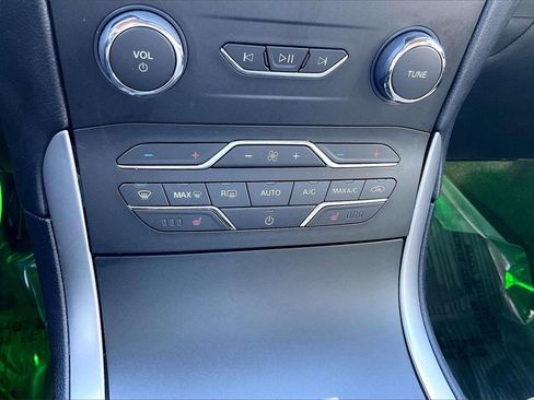 Used 2020 Ford Edge SEL w/ Convenience Package image 30