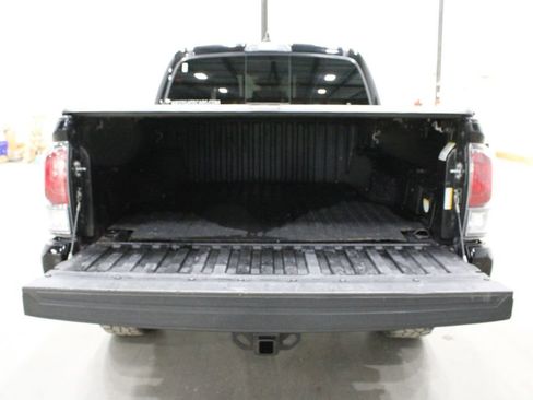 Used 2021 Toyota Tacoma TRD Sport w/ TRD Premium Sport Package AWD/4WD image 17