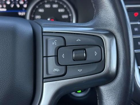 Used 2021 Chevrolet Suburban Premier w/ Premium Package image 24