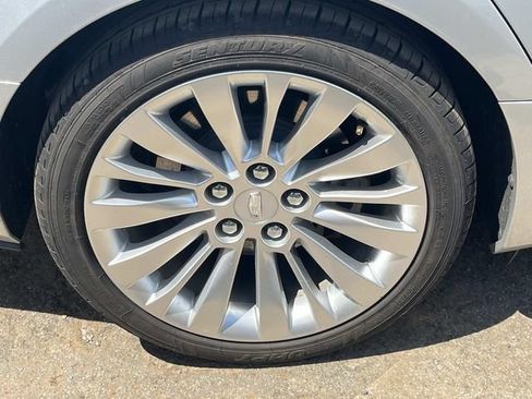 Used 2019 Cadillac CTS Luxury RWD image 8