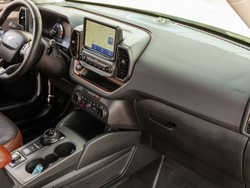 Used 2022 Ford Bronco Sport Badlands w/ Premium Package image 11