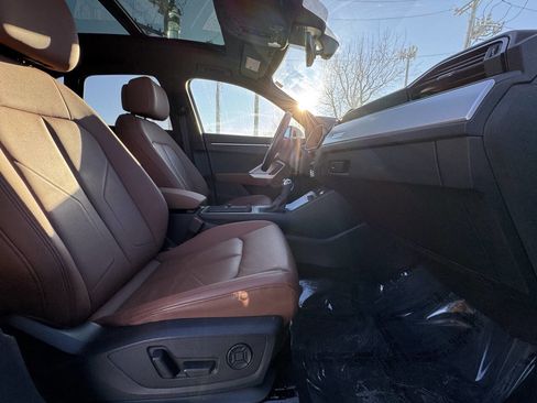 Used 2021 Audi Q3 2.0T Premium w/ Convenience Package image 14