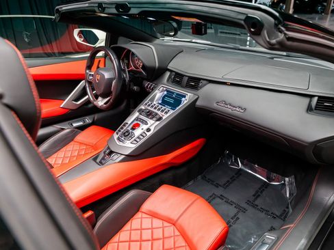 Used 2015 Lamborghini Aventador LP 700-4 image 79