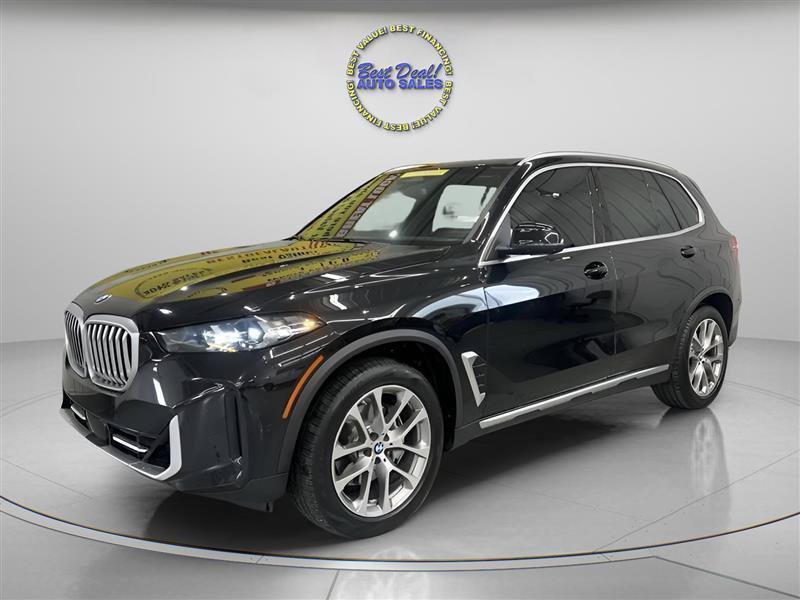 Used 2024 BMW X5 xDrive40i w/ Parking Assistance Package AWD/4WD image 1