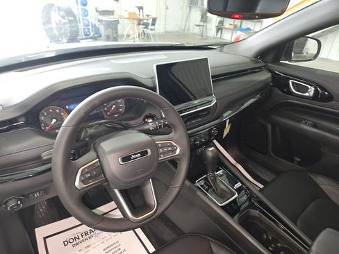 New 2026 Jeep Compass Limited AWD/4WD image 11