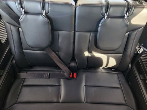 Used 2025 Ford Explorer ST-Line image 28