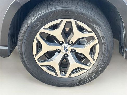 Used 2022 Subaru Forester Premium image 33