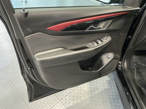 Used 2025 Chevrolet TrailBlazer RS w/ Convenience Package image 33