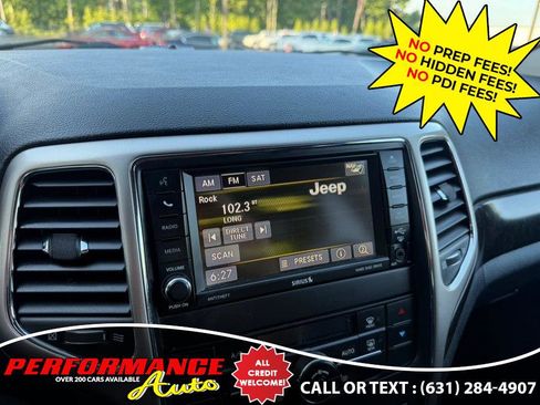 Used 2013 Jeep Grand Cherokee Laredo AWD/4WD image 11