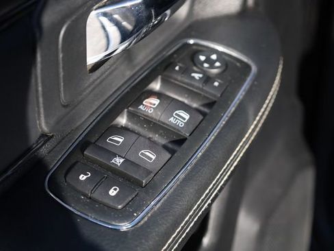 Used 2015 RAM 1500 Sport w/ Convenience Group image 15