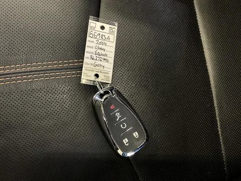 Used 2024 Chevrolet Equinox Premier FWD image 35