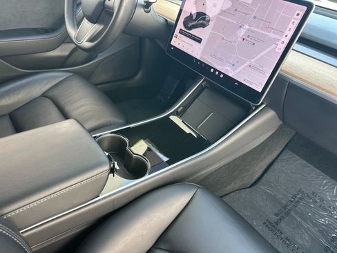 Used 2020 Tesla Model 3 Long Range AWD/4WD image 15