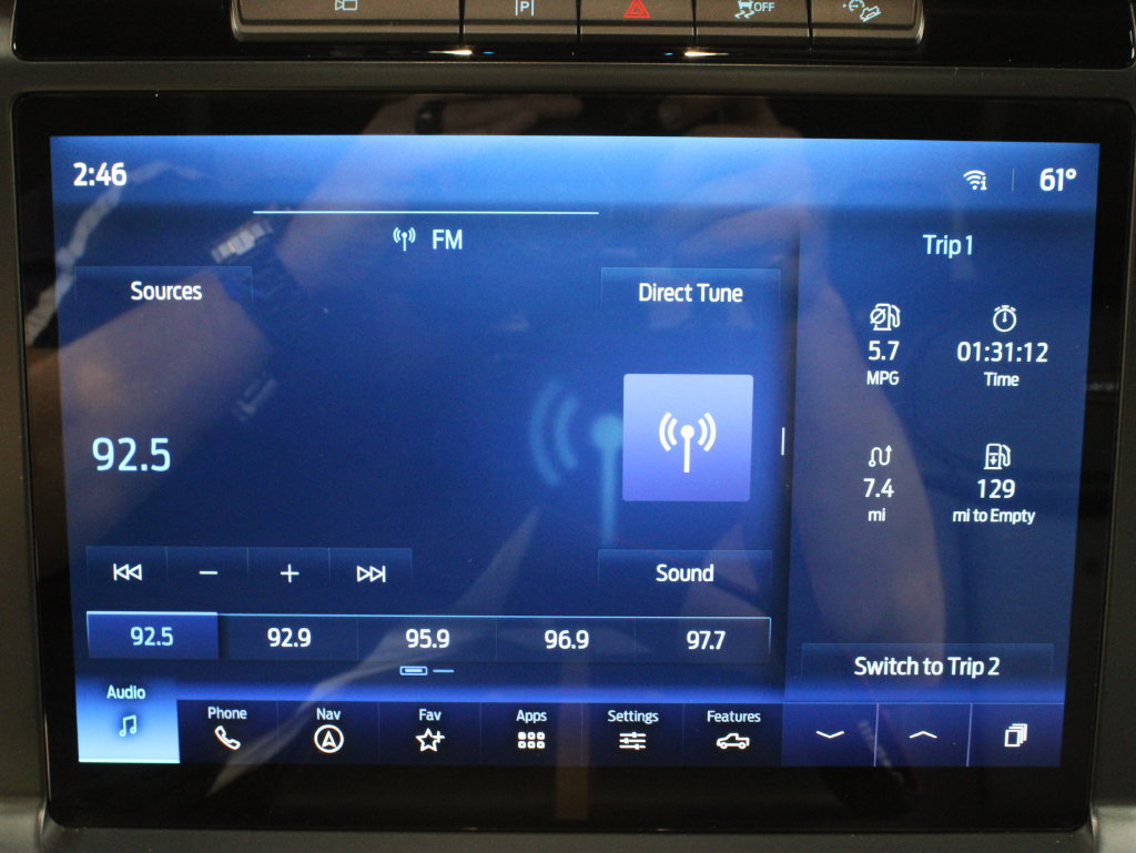 Used 2023 Ford F150 Platinum w/ FX4 Off-Road Package AWD/4WD image 32