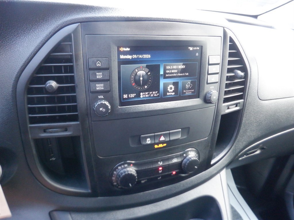 Used 2022 Mercedes-Benz Metris image 16