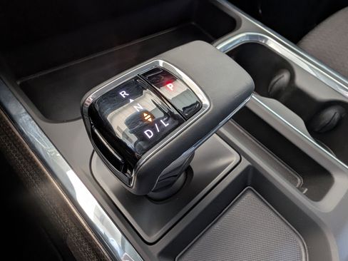 Used 2024 Chevrolet Silverado 1500 LT image 31