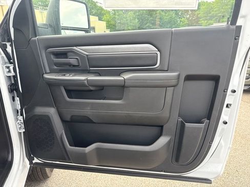 New 2026 RAM 3500 Tradesman AWD/4WD image 17