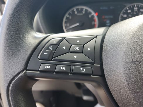 Used 2024 Nissan Sentra S image 15