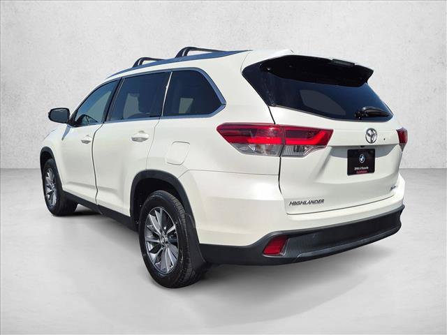 Used 2019 Toyota Highlander XLE AWD/4WD image 8