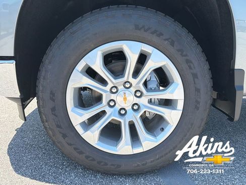 New 2026 Chevrolet Silverado 1500 LTZ w/ Technology Package AWD/4WD image 11