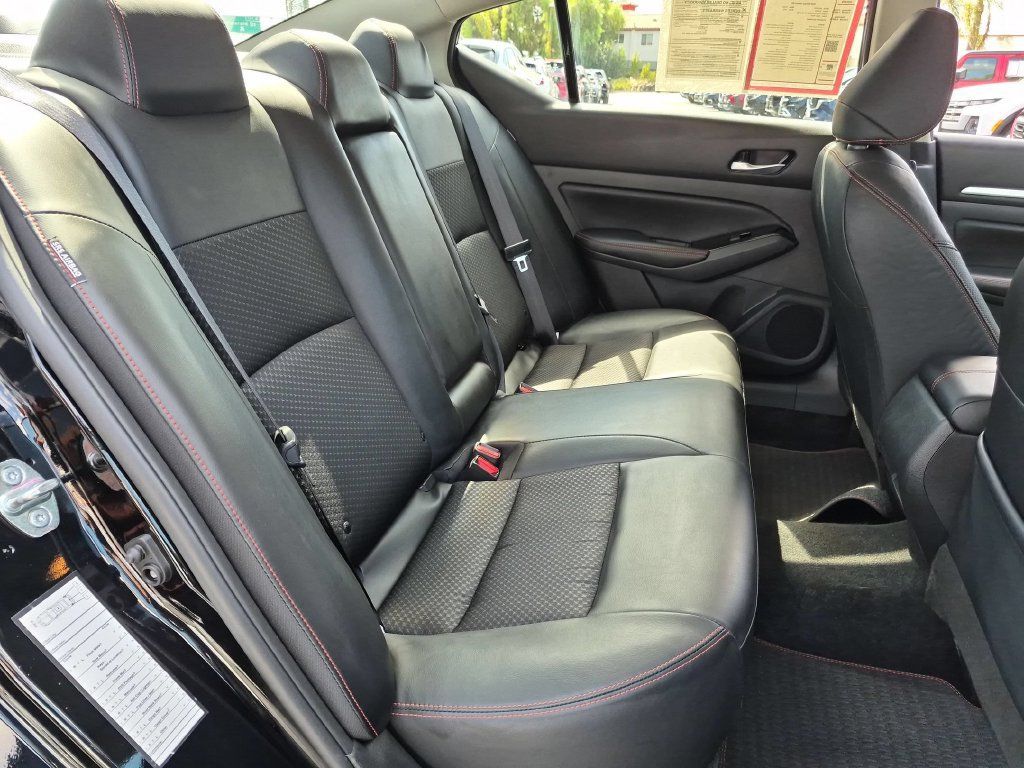 Used 2025 Nissan Altima 2.5 SR FWD image 29