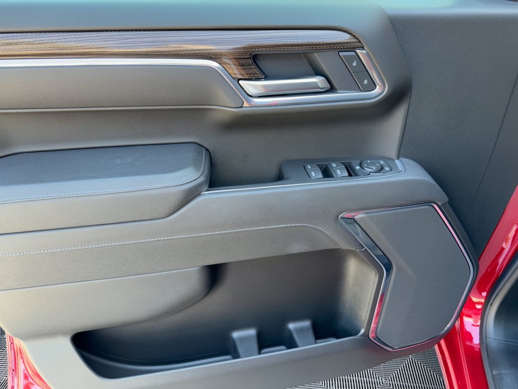 Certified 2026 Chevrolet Silverado 1500 RST RWD image 14