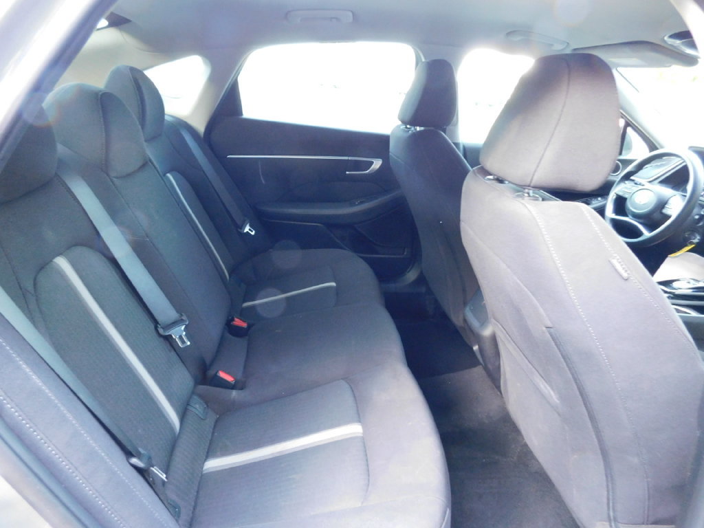 Used 2022 Hyundai Sonata SE FWD image 5
