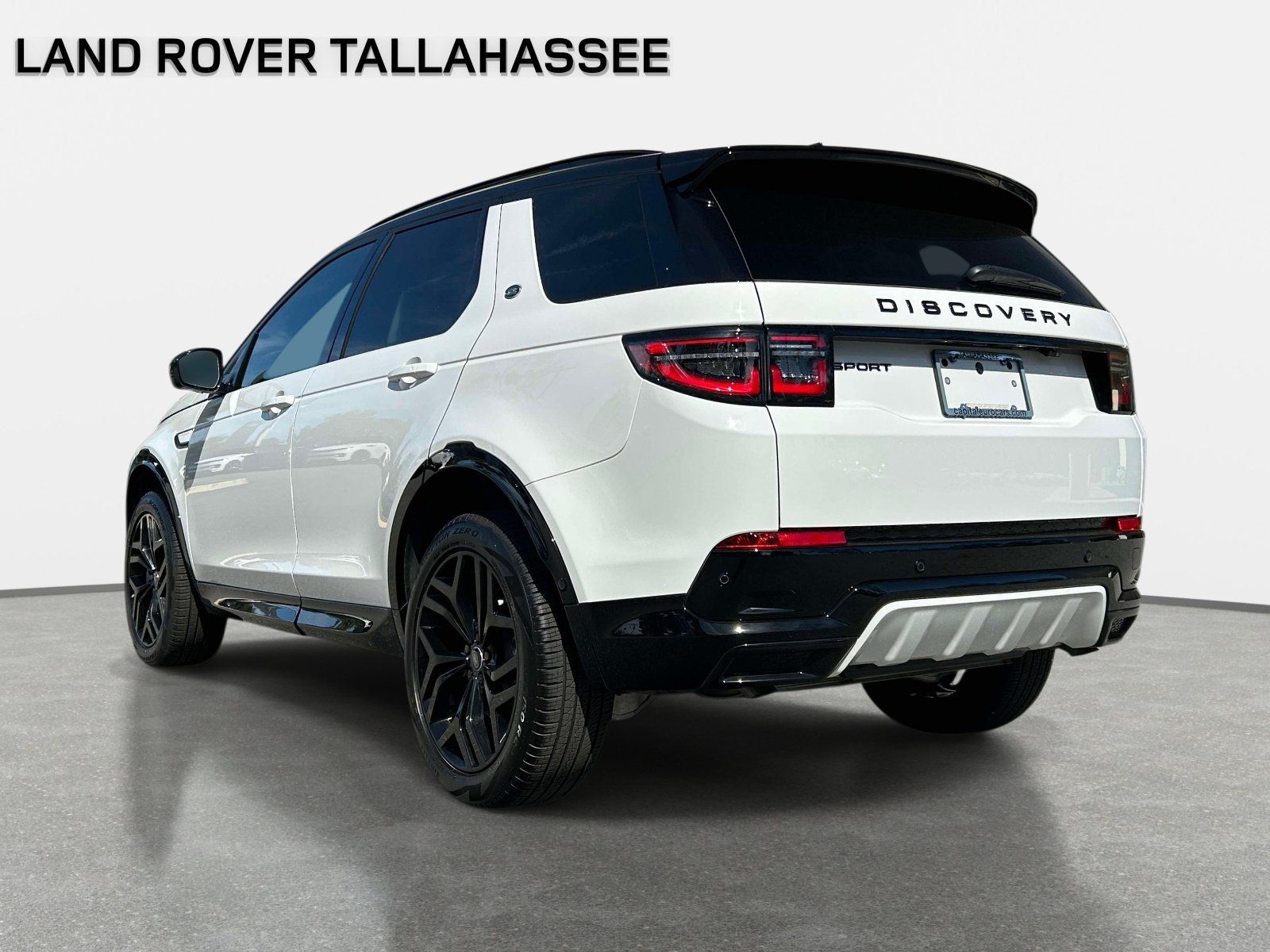 Used 2026 Land Rover Discovery Sport Landmark AWD/4WD image 7