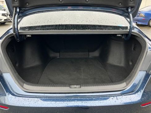 Used 2025 Honda Accord SE image 17