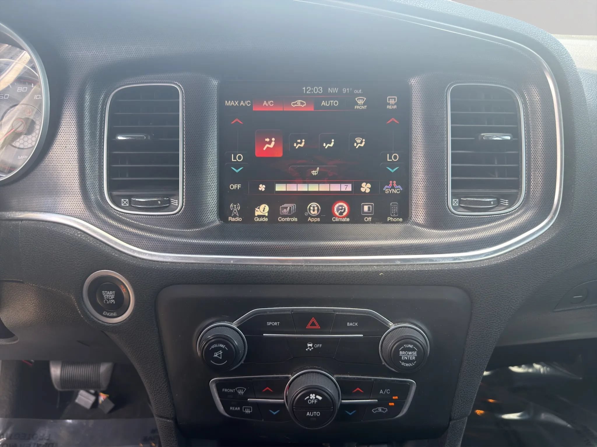 Used 2016 Dodge Charger R/T RWD image 15