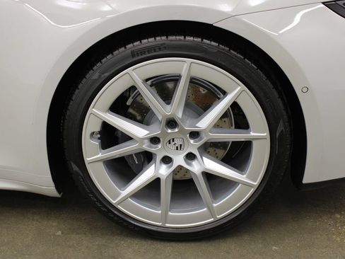 Certified 2025 Porsche 911 Carrera RWD image 13