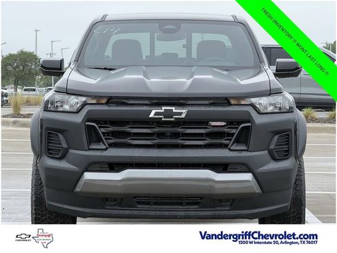 New 2026 Chevrolet Colorado Trail Boss w/ Midnight Edition AWD/4WD image 5