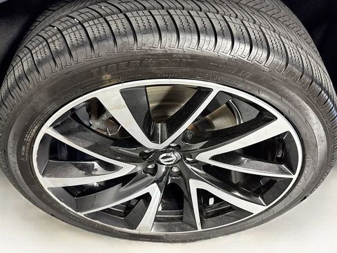 Used 2021 Volvo XC90 T8 Inscription Expression w/ Advanced Package image 31