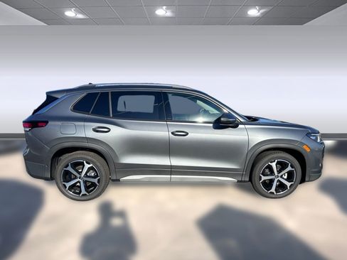 New 2026 Volkswagen Tiguan SE FWD image 6