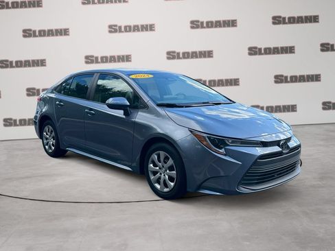 Used 2024 Toyota Corolla LE FWD image 7