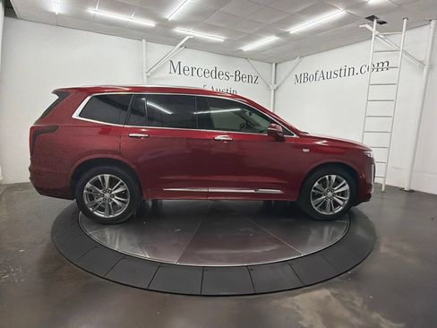 Used 2024 Cadillac XT6 Premium Luxury w/ Technology Package FWD image 8