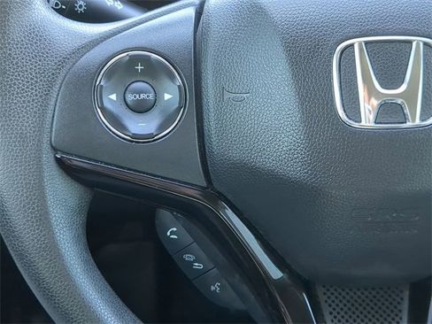 Used 2022 Honda HR-V LX image 21