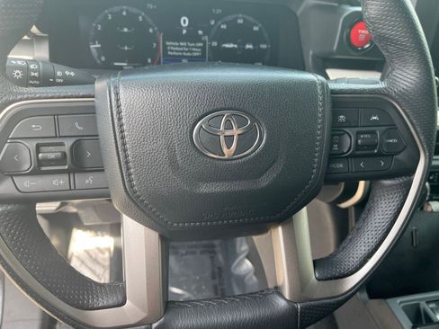Used 2024 Toyota Tacoma w/ TRD Package image 25
